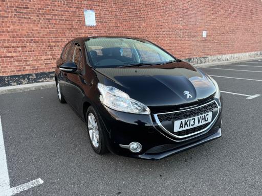 2013 208 ACTIVE HDI PRICE 1,600 YEAR 2013 13 REG ENGINE 1.4 DIESEL COLOUR... photo